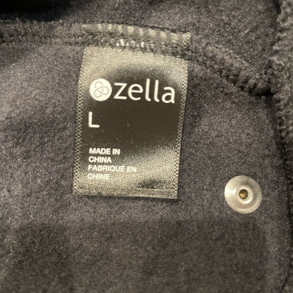 Zella Black Hooded Sweatshirt with Knotted Front - Picture 5 of 7